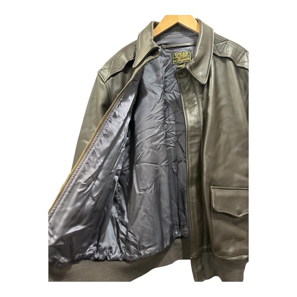 Vintage Willis & Geiger Type A2 Flight bomber leather jacket size 44 USA made - Picture 2 of 11